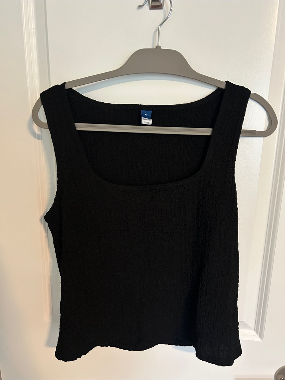Old Navy Black Textured Scoop Neck Tank